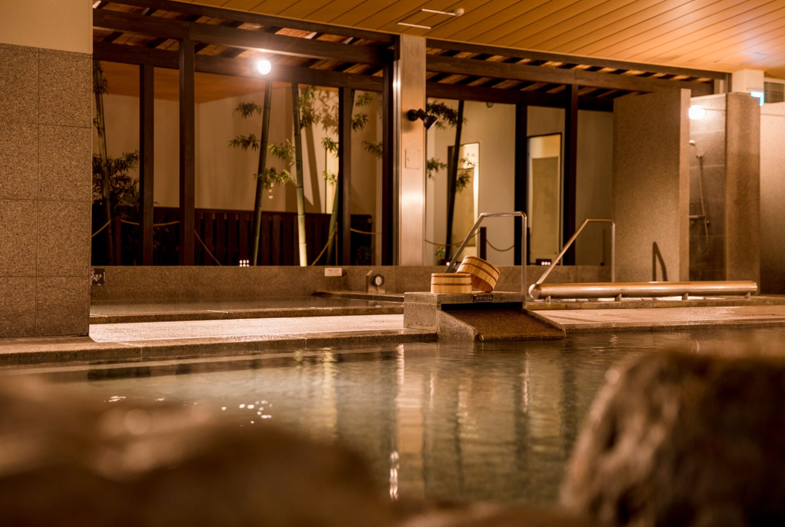 神戸ハーバーランド温泉　万葉倶楽部